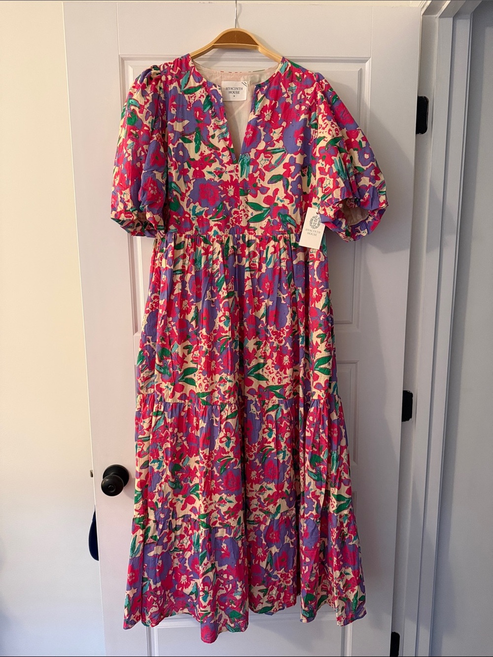 NWT Tuckernuck Hyacinth House dress size M Magenta Multi Floral Cisco